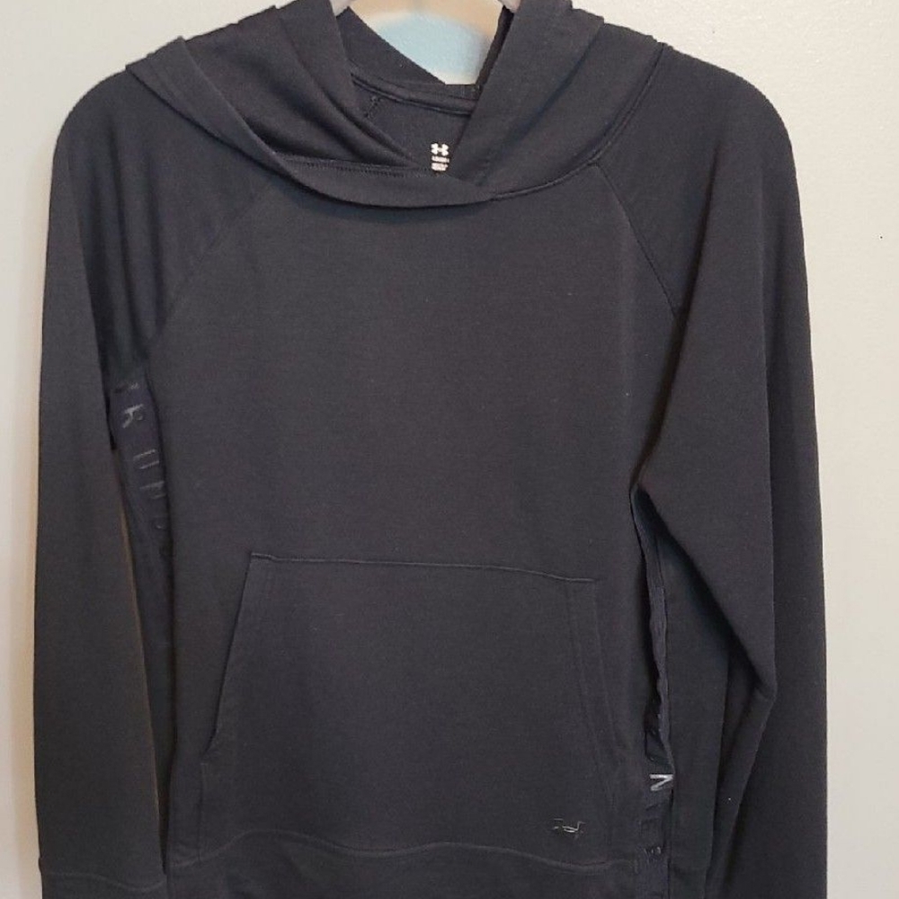 Under Armour‎ hoodie